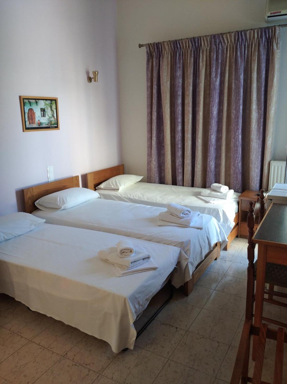 Hotel Ion Kamena Vourla Exterior photo